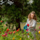Como o planejamento paisagístico vai manter flores o ano todo no jardim?